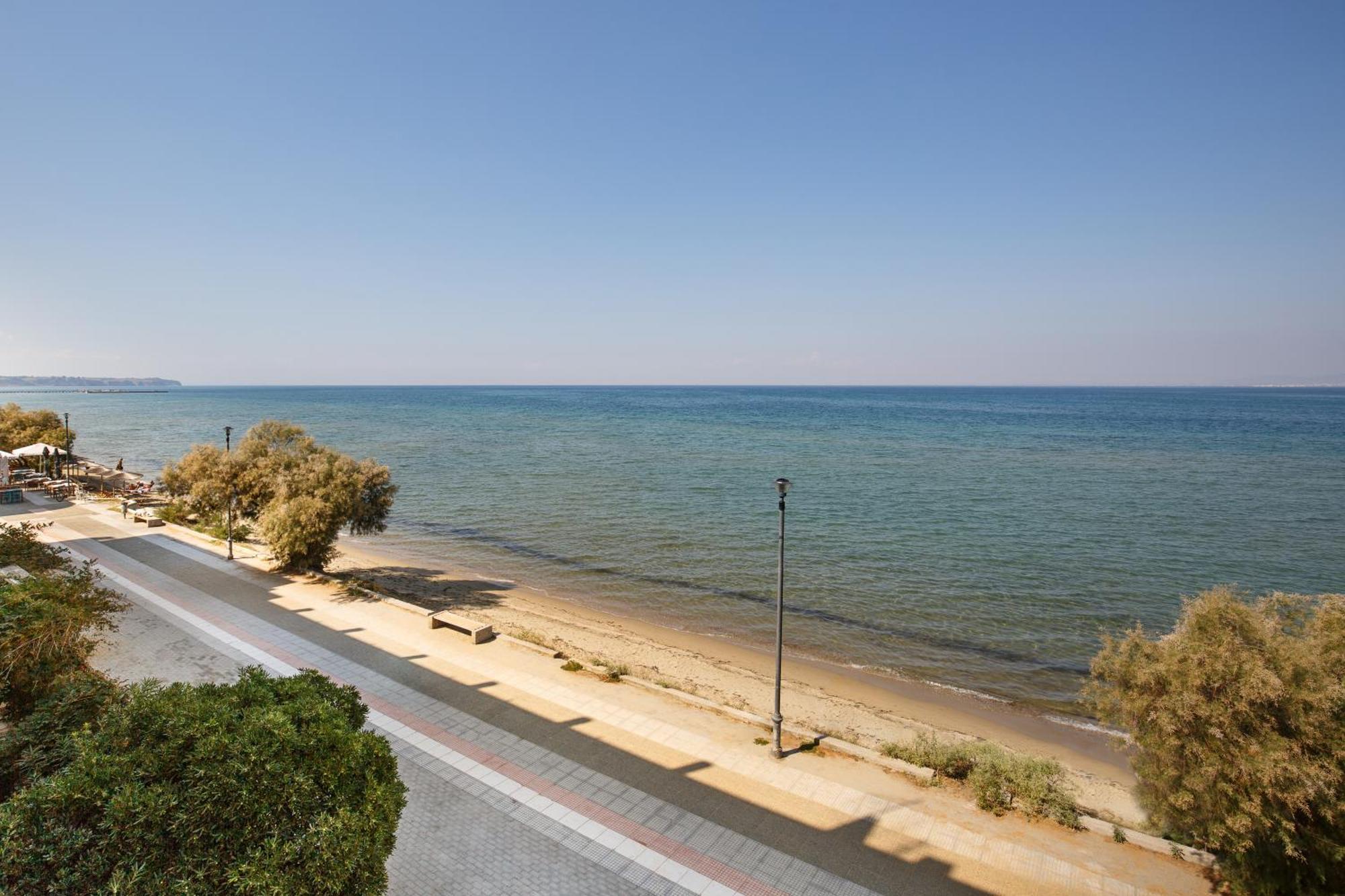 Metaxa Seafront Apartment Peraía Exterior foto